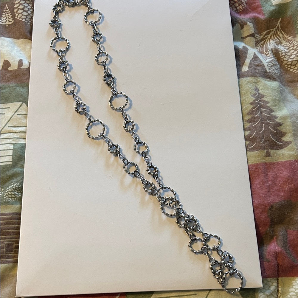 Avon Silver Linked Circle Chain Necklace